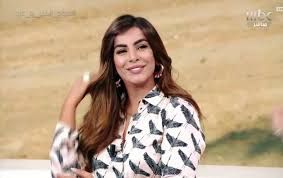 مقدمة البرنامج الشهير "صباح الخير يا عرب" تستضيف شابا وسيما لتعجب به وتعلن بعد عدة أشهر الارتباط به .. لن تصدق من هو !