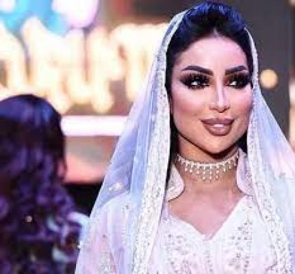 المطربة دنيا بطمة تثير جنون محمد الترك بملابس البحر رفقة حبيبها الوسيم والمفاجأة التي ستجعلة يموت من القهر بهويته الصادمة !!