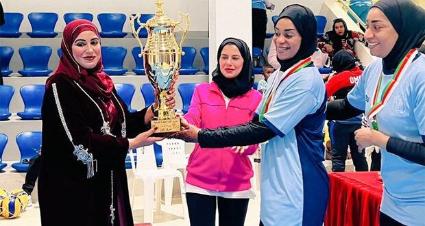 تتويج نادي مصيرة ببطولة الأندية للفتيات للكرة الطائرة