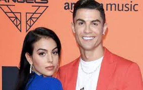 كريستيانو رونالدو وحبيبته جورجينا يكشفون بصراحة عن أجمل شيء اعجبهم في السعودية.. اتفرج ما يكون