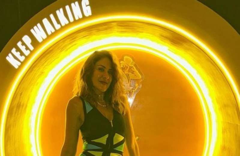 شاهد.. هيدي كرم تثير الجدل في أحدث ظهور