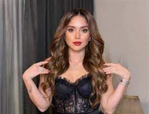 اتفرج .. أول تعليق من رنا رئيس بعد انفصالها عن خطيبها