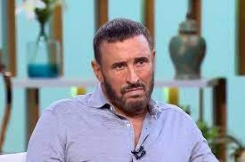 لن تصدق ماذا فعل القيصر "كاظم الساهر" مع فتاة مراهقة عراقية واثار ضجة كبيرة في العراق.. تفاصيل صادمة