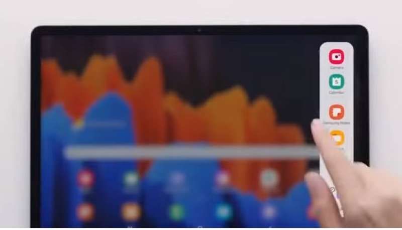 أبرز مواصفات حاسب Galaxy المنتظر