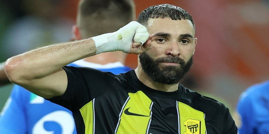 كريم بنزيما يدعم فلسطين: كل صلواتنا لأهل غزة ضحايا القصف الظالم