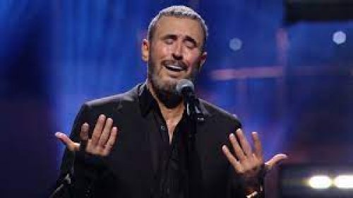 برغم كبر سنه... القيصر كاظم الساهر يصعق جمهوره ويتزوج بقاصرة لم تبلغ الخامسة عشر من العمر .