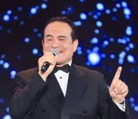 الفنان محمد ثروت يطلق مبادرة كبيرة ويطالب كل من يشعر بالعجز وعدم القدرة على فعل شيء أن ينضم إليها.. تعرف على التفاصيل المثيره