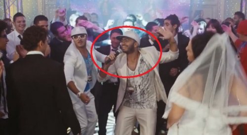 بعد مرور أكثر من 11 عام.. خطأ ساذج تسبب به تامر حسني في "عمر وسلمى 3" لم ينتبه له المخرج ولا الممثلون!