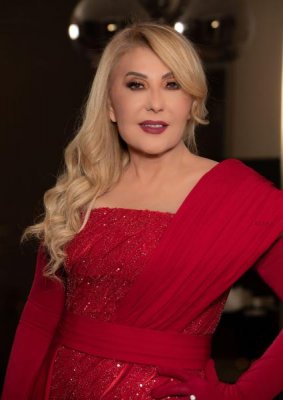 نادية الجندي تكشف عن بذور جهنمية برخص التراب لكنها خارقة وتعيد شبابك حتى لو كنت بعمر 70 سنة