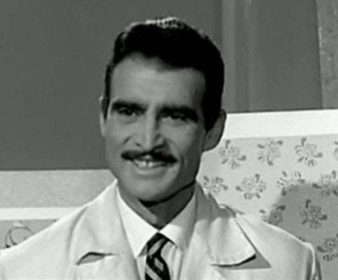 ما فعلته سعاد حسني جعل أحمد مظهر يعتزل الفن.. والمفاجأة في المهنة التي مارسها؟!