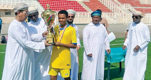 ختام دوري عمانتل لكرة القدم لمدارس محافظة جنوب الشرقية