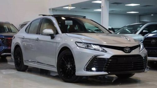 مواصفات وسعر سيارة تويوتا كامري 2024