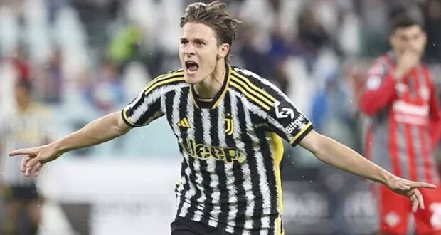 يوفنتوس يمدد عقد فاجولي الموقوف بسبب المراهنات حتى 2028