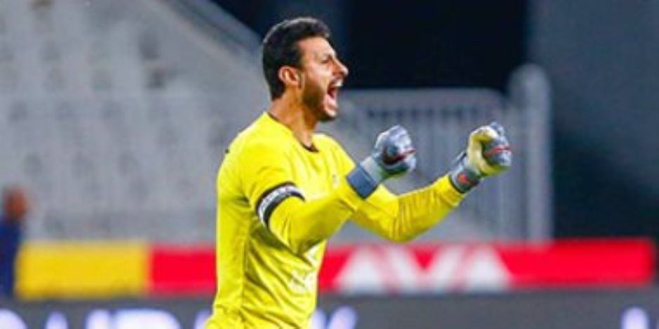 محمد الشناوي ينافس ياسين بونو على جائزة أفضل حارس فى أفريقيا