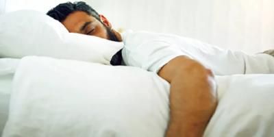 لا تنم على بطنك... لهذا السّبب