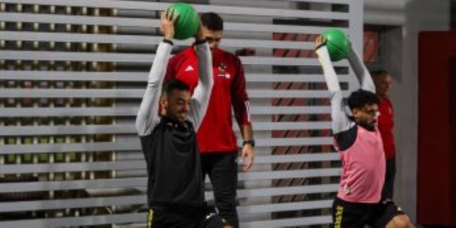 انتظام مران الأهلى استعدادًا لمباراة ميدياما ومحاضرة بالفيديو من كولر