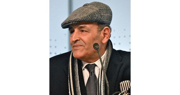 الناقد التونسي المنصف الوهايبي يحصد جائزة الشارقة لنقد الشعر