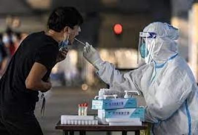 أخبار اليمن : ظهور “سلالة جديدة متفجرة” من كورونا يثير رعب هذه الدولة