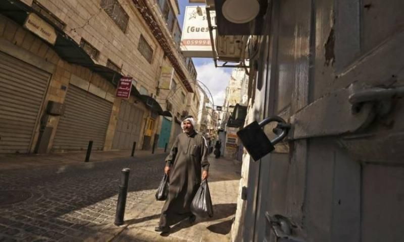 إضراب شامل في الضفة الغربية احتجاجا على استمرار العدوان على غزة