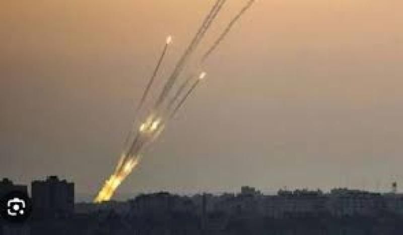 الاحتلال الإسرائيلي يطلق رشقات صاروخية تجاه بلدة طربيخا في لبنان