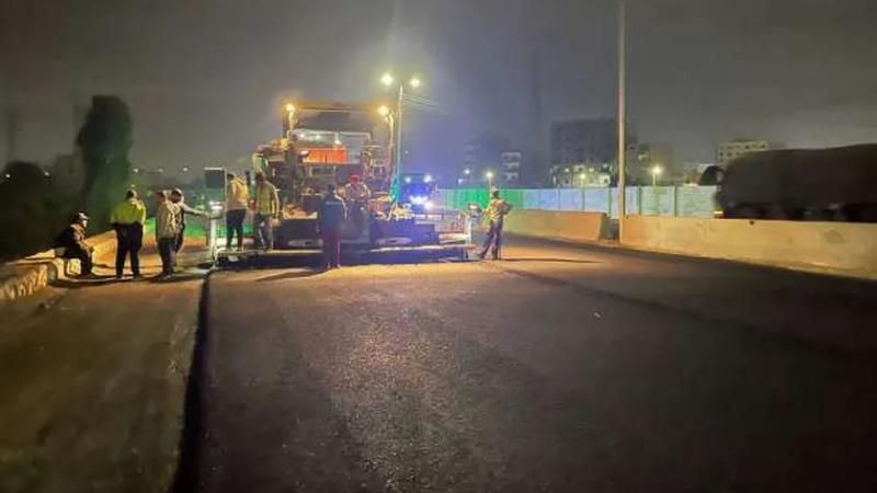 محافظ الغربية يتابع أعمال الرصف بطريق «المحلة- طنطا»