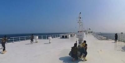 أخبار اليمن : "رفضتا التحذيرات".. صنعاء تستهدف سفينتين جديدتين