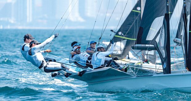 المنتخب الوطني لقوارب «49» الأولمبية يواصل تألقه فـي التصفيات الآسيوية بتايلاند