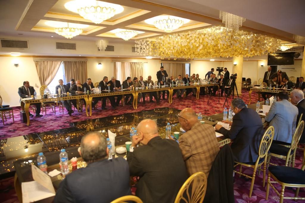 نقيب المحامين يجتمع بنقباء الفرعيات لمناقشة زيادة المعاشات ومدونة السلوك