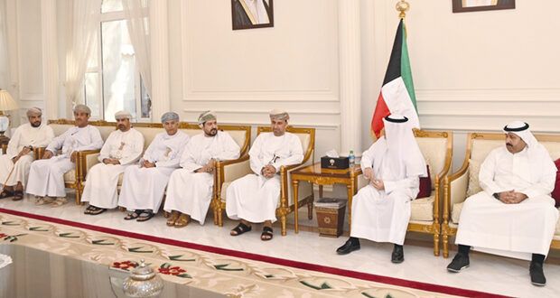 مسؤولون يؤدون واجب العزاء فـي وفاة الأمير الراحل بمقر السفارة الكويتية