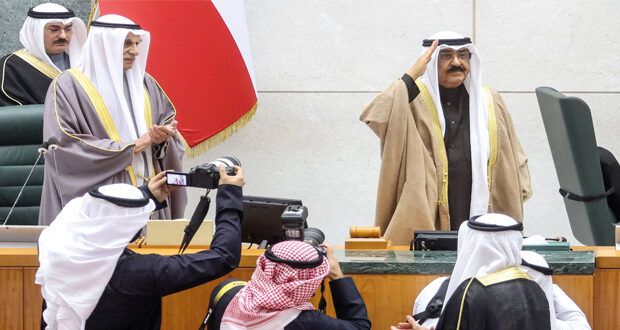 أمير الكويت يؤدي اليمين الدستورية ويؤكد على المتابعة والمراقبة والمساءلة الموضوعية