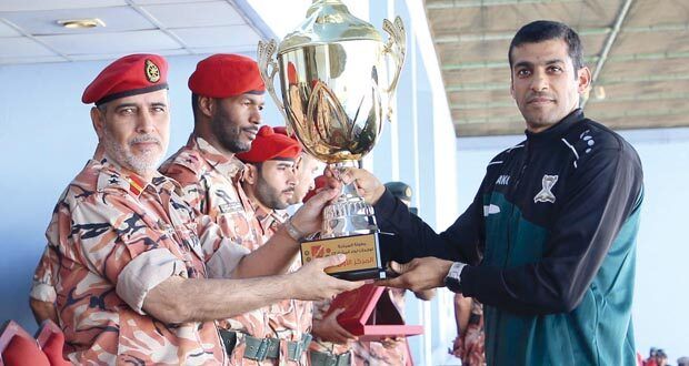 ختام بطولة السباحة بين وحدات لواء المشاة «23» بالجيش السلطاني العماني