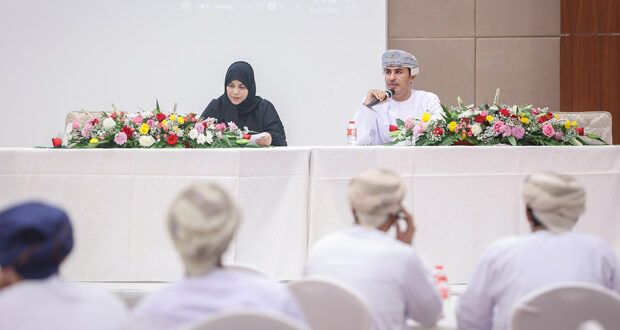 حلقة عمل بصحار حول «السعفيات والتقاليد الاجتماعية»