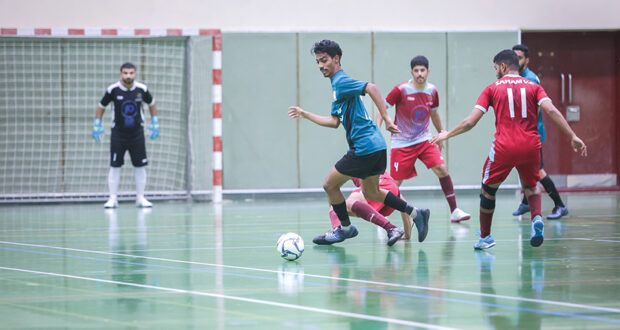 إثارة كبيرة فـي نصف نهائي كأس محافظة شمال الباطنة لخماسيات كرة القدم للمؤسسات