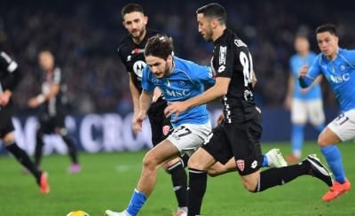 نابولي يتعادل مع مونزا بالدوري الإيطالي