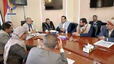 أخبار اليمن : صنعاء: اجتماع لمناقشة معوقات تنفيذ مشاريع الطرق