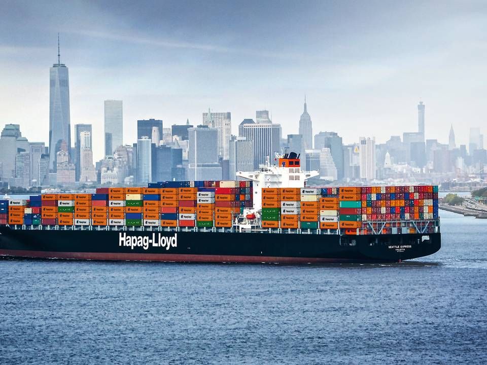 هاباج لويد للشحن ستتجنب الإبحار بقناة السويس حتى 9 يناير