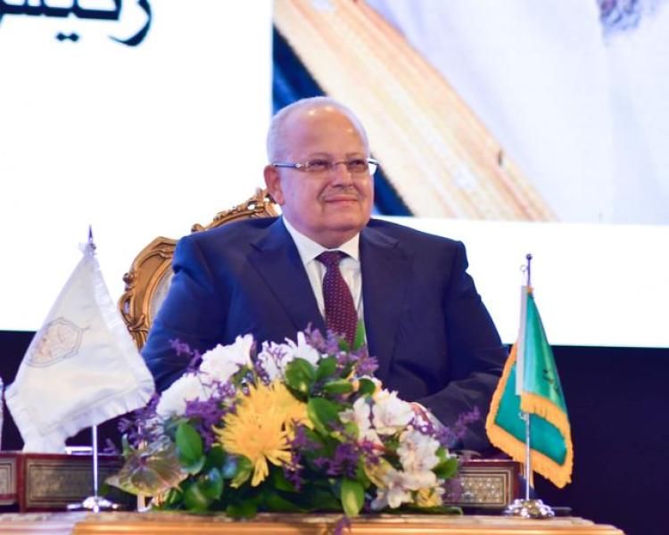 جامعة القاهرة تقدم نموذجا للأداء الوطني بمشاركة متميزة في المبادرات الرئاسية والمشروعات...