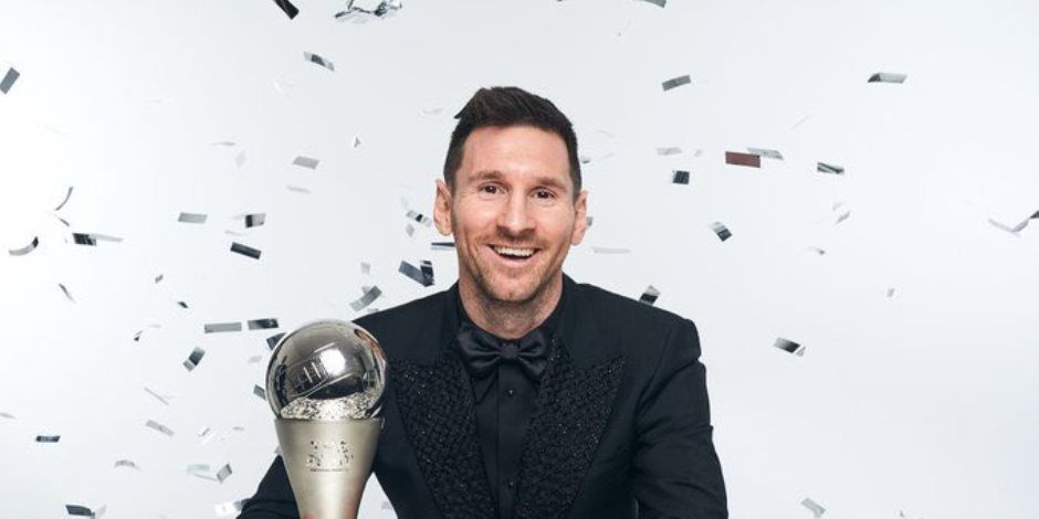 ميسي الغائب يتوج بجائزة أفضل لاعب في العالم للمرة الثالثة بحفل The Best