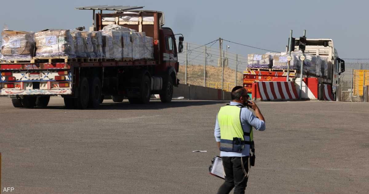 العالم اليوم - انتهاء فحص الأدوية المُرسلة لغزة والرهائن في كرم أبو سالم