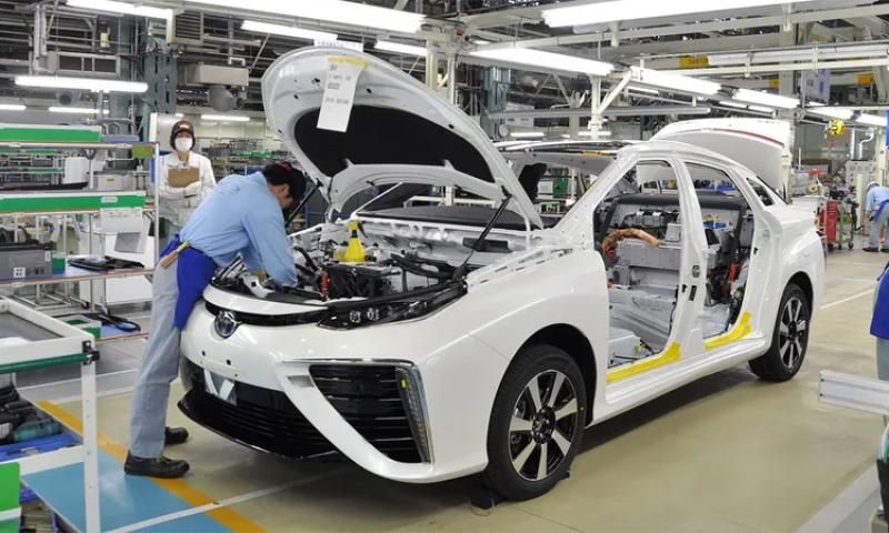 بلومبرج: تويوتا توقف شحنات 10 طرازات بسبب مشاكل بمحركات الديزل