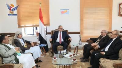 أخبار اليمن : بن حبتور يشيد بالأداء العام لوزارة التخطيط والتنمية