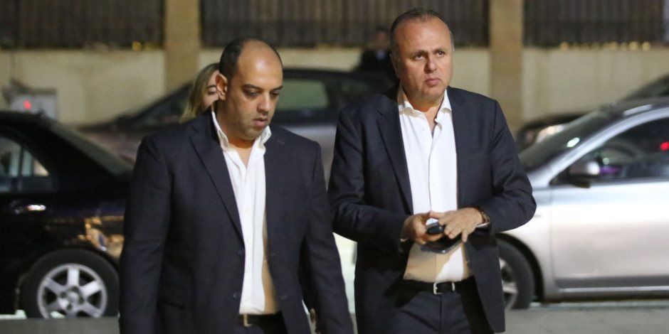 عمرو الفقى وقيادات إعلامية ورياضية في عزاء عمرو رزق