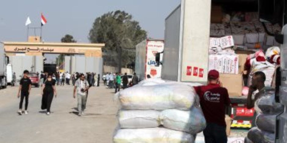 العشائر الفلسطينية تشكر الدولة المصرية على جهودها في إدخال المساعدات الإنسانية إلى قطاع غزة