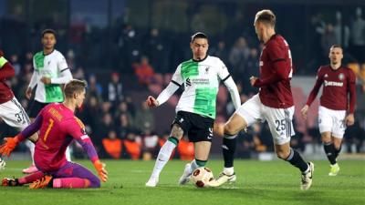 ليفربول يكتسح سبارتا براغ بخماسية