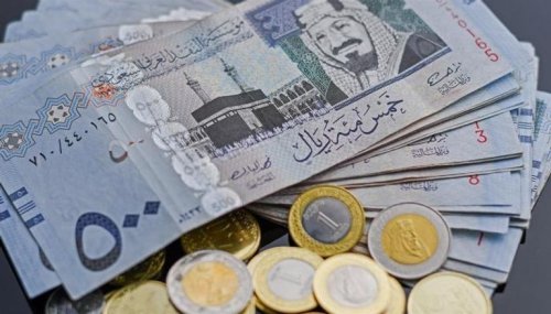 الريال فقد السيطرة .. سعر الريال السعودي مقابل الجنيه السوق السوداء والبنوك اليوم في بداية التعاملات