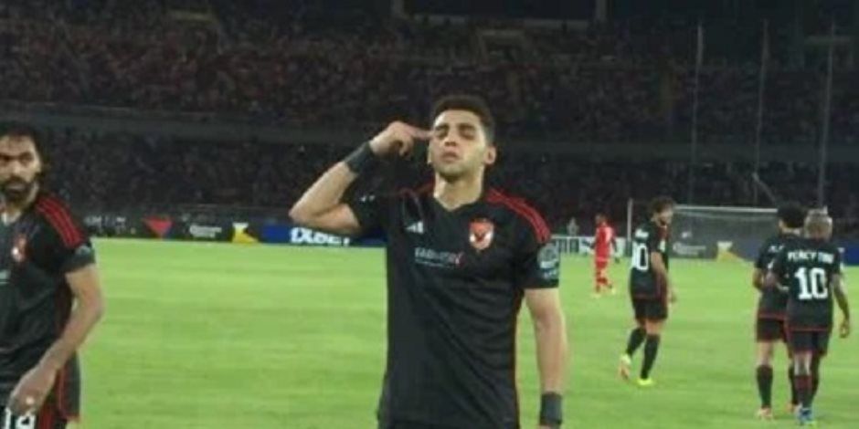 أحمد كوكا يتقدم للأهلى بهدف فى مرمى سيمبا التنزانى بالدقيقة 5