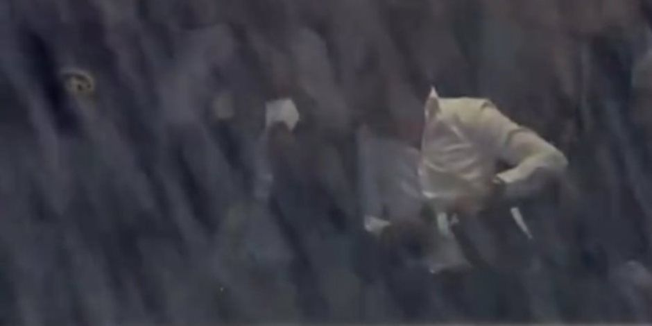 توقف مباراة صن داونز والترجي بسبب الصواعق والحكم يوجه اللاعبين بمغادرة الملعب