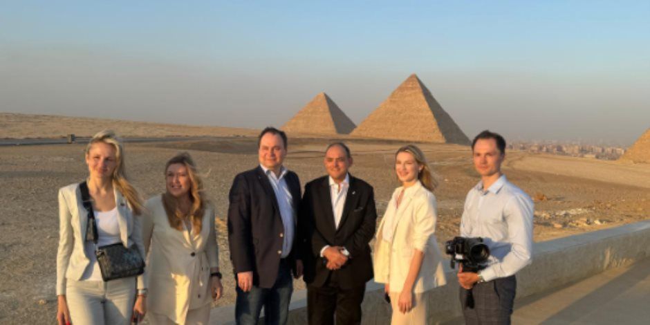 رئيس وزراء بيلاروسيا يزور متحف الحضارة والأهرامات (صور)