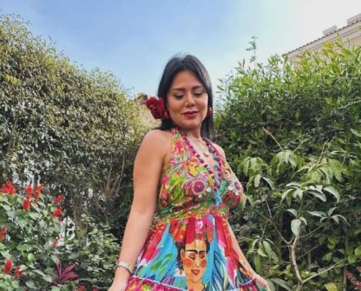 شاهد.. رانيا يوسف تحتفل بشم النسيم