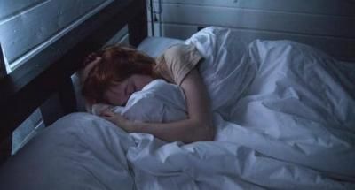 هذا ما يحدث في الساعات الأولى من النوم ليلاً